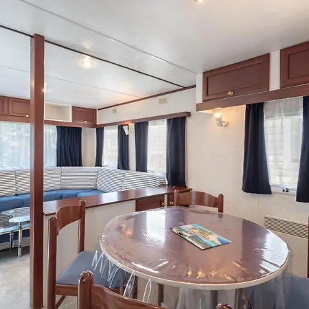 Pour 4 Au Front De *